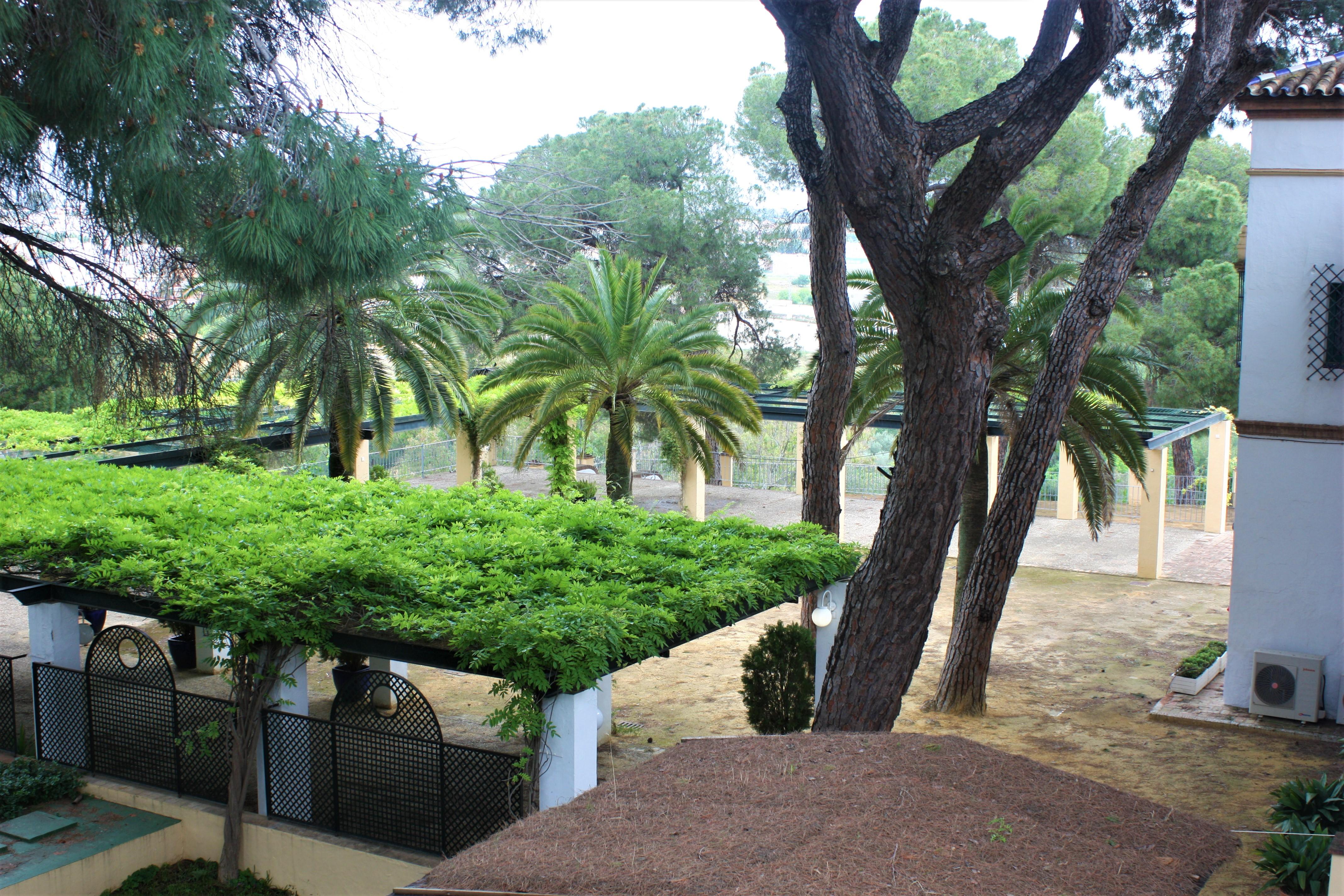 Hotel Oromana Alcalá de Guadaira Exteriör bild
